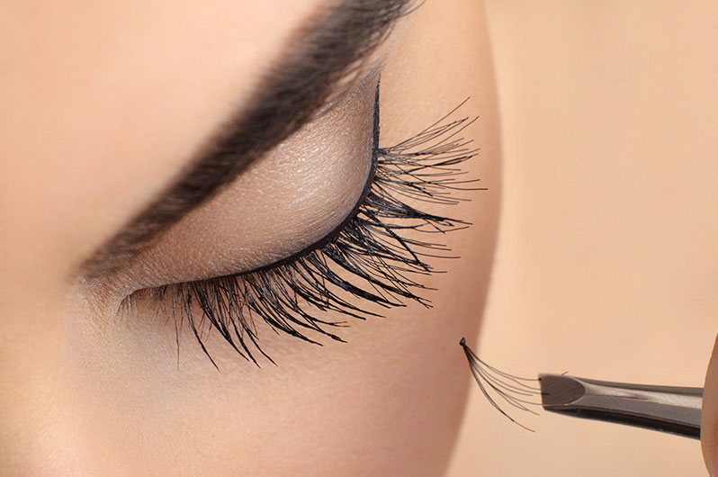 1401 Hair Designs And Massage Therapy Ltd Eyelash Extensions